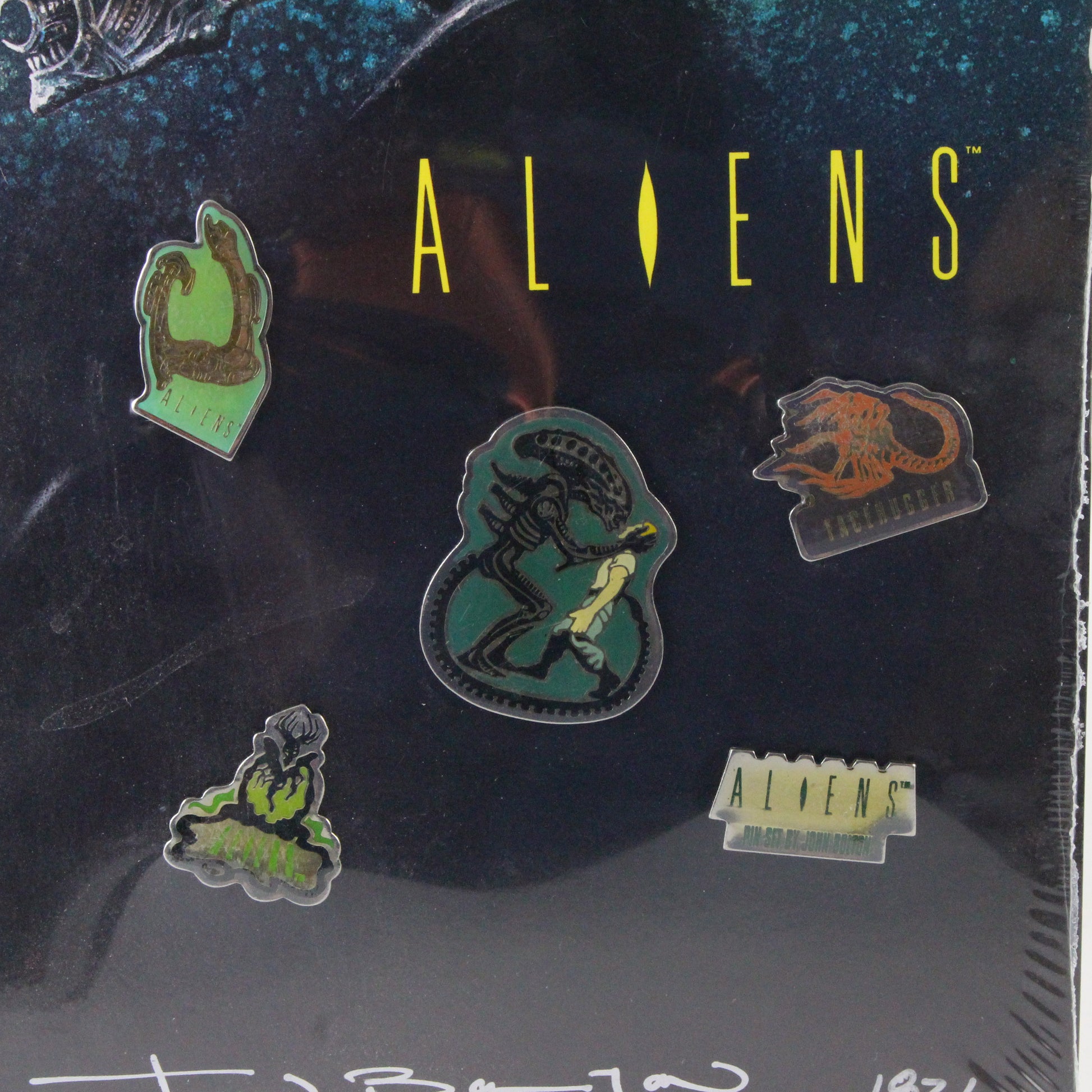 Aliens Pins Set Signed John Bolton Dark Horse #182/1500