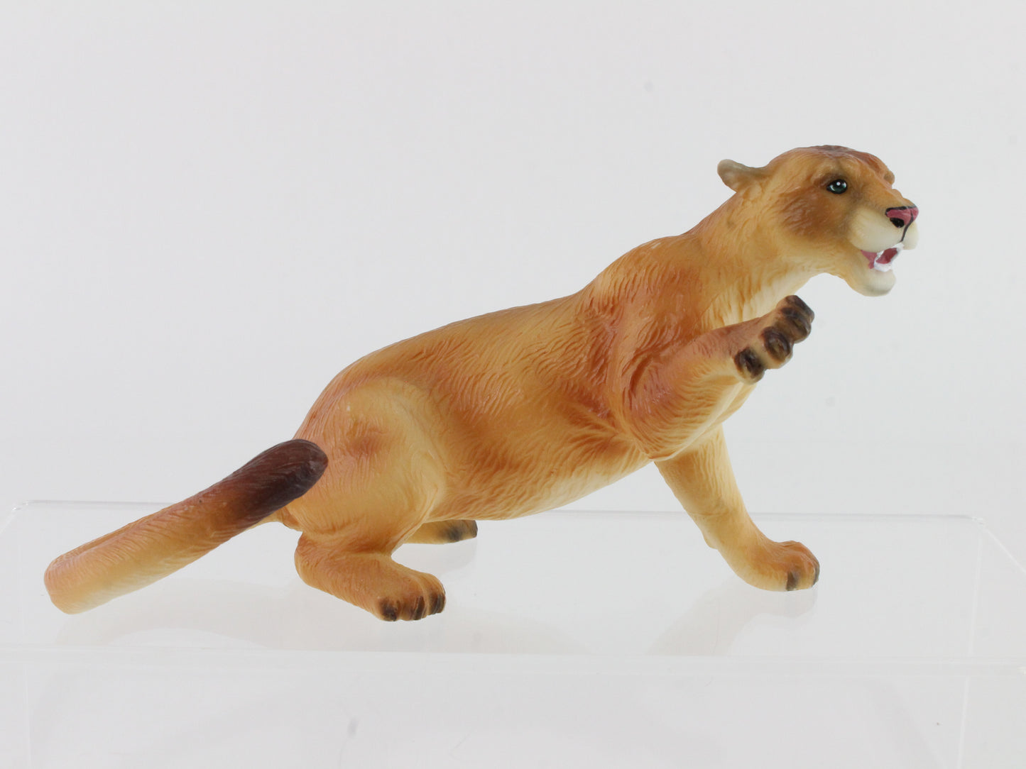 Azul And Fausto Cougar Mountain Lion Breyer #750201 2001 Classic Size