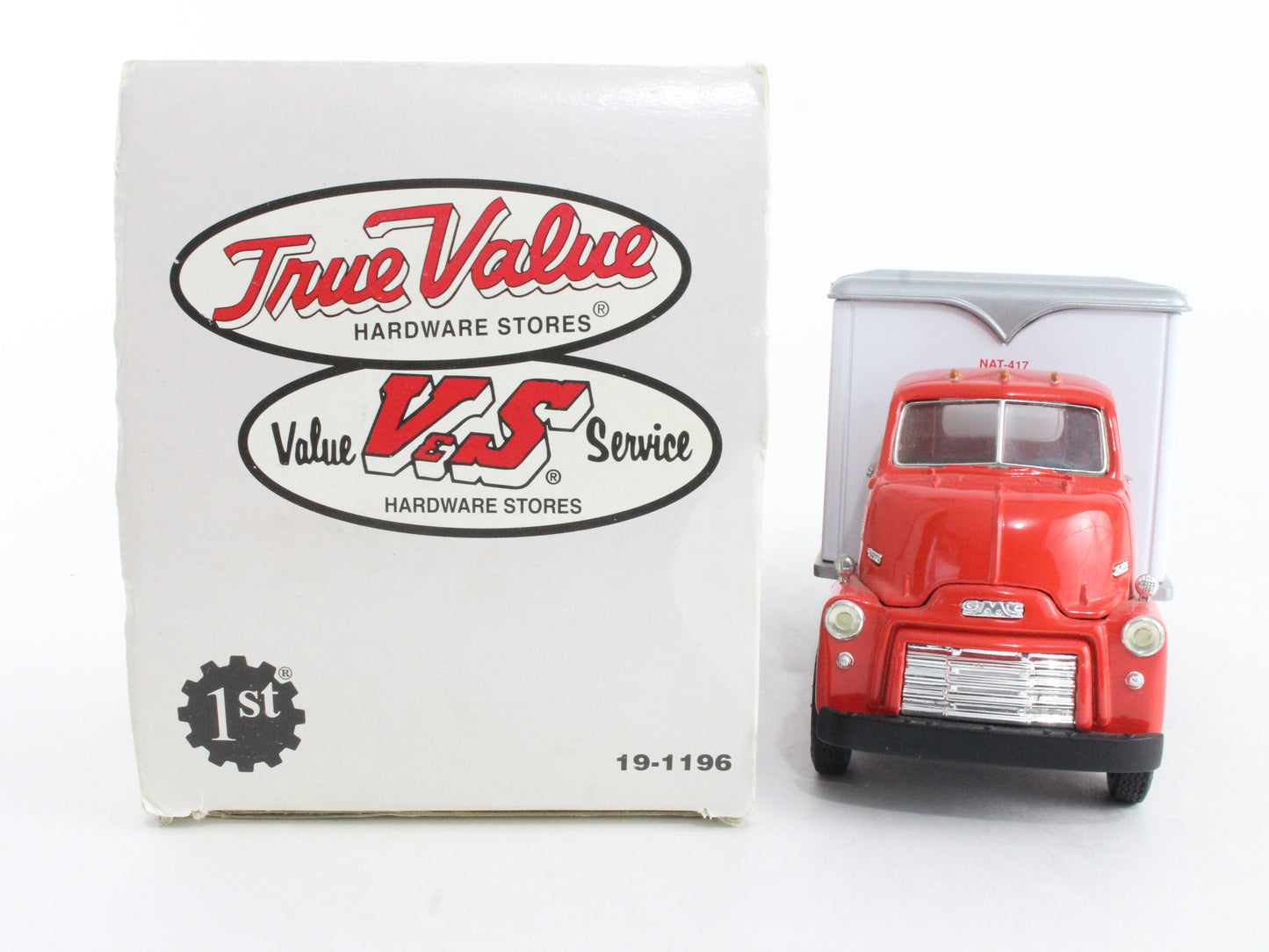 1952 GMC Dry Goods Van True Value First Gear 1:34 Scale Model 10-1196