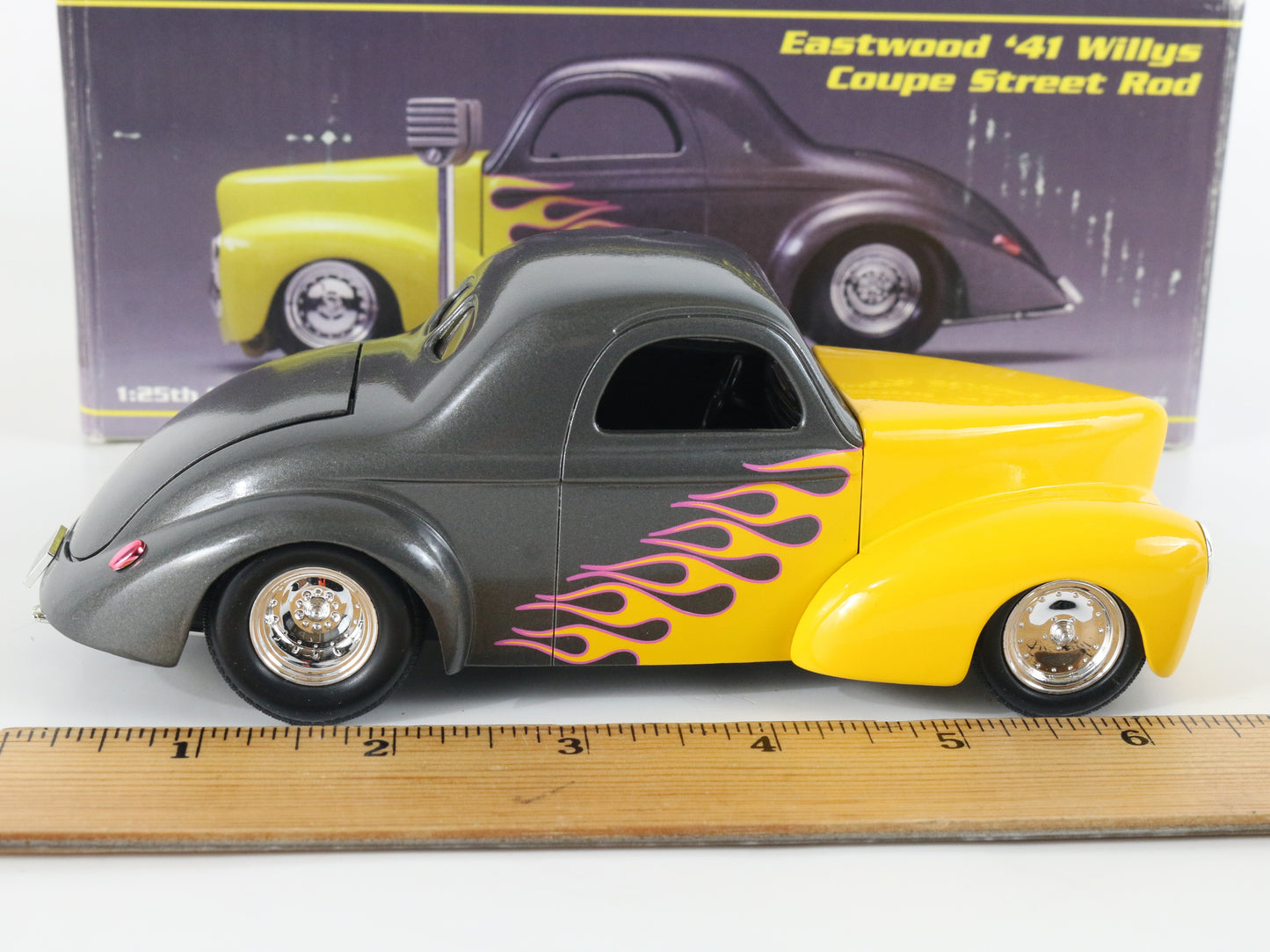 Eastwood 1941 Willys Coupe Street Rod Flames SpecCast 1:25 422500