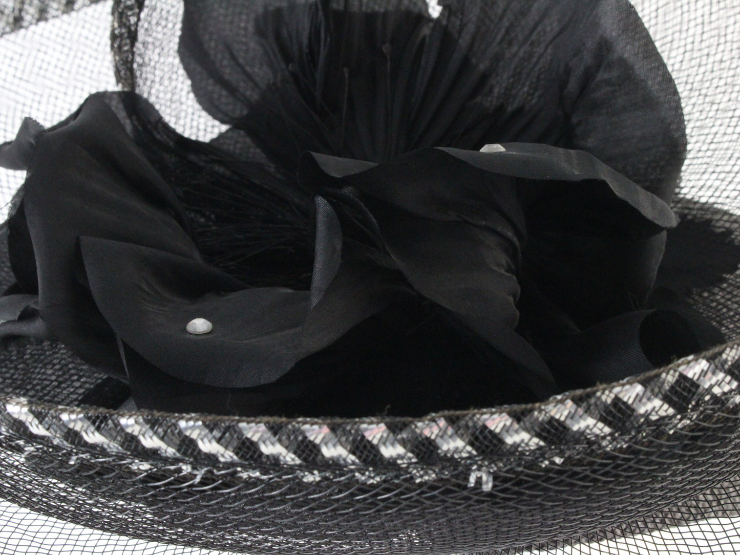 Chapeau Creations Ladies Boutique Black Fascinator W/ Flower 6 3/4 54cm