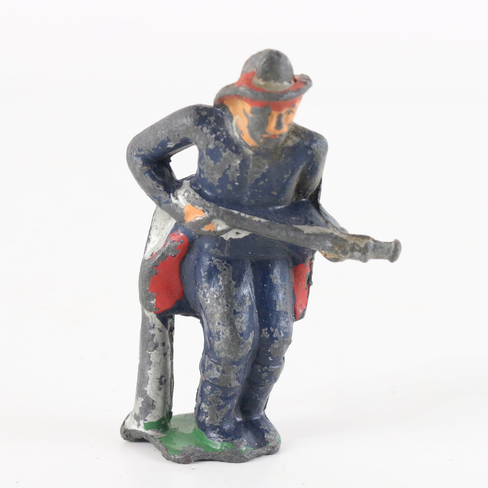 Lead Barclay Fireman with Hose, Manoil