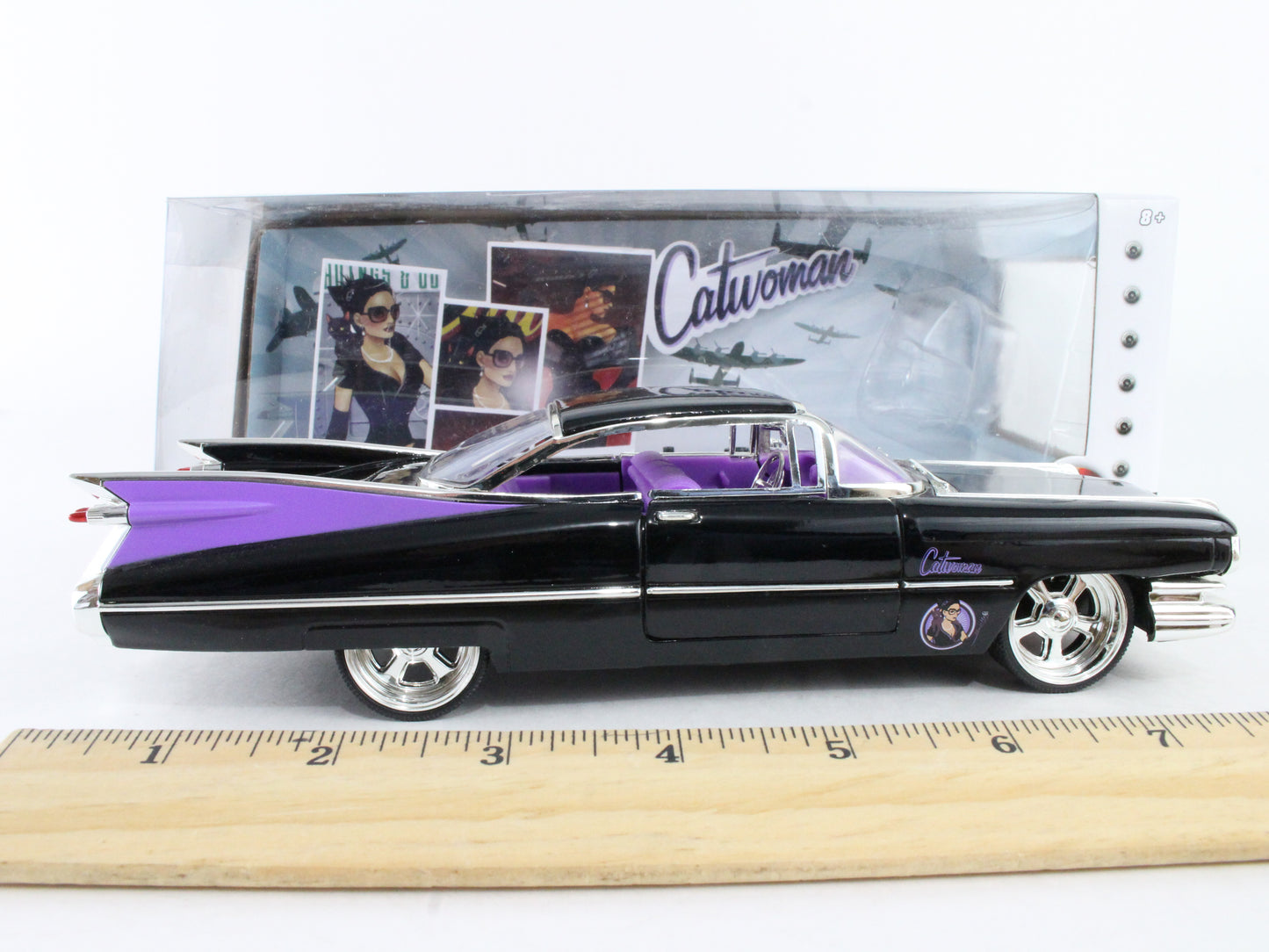 Catwoman & 1959 Cadillac Coupe Deville Jada 1:24 Scale Model 30458