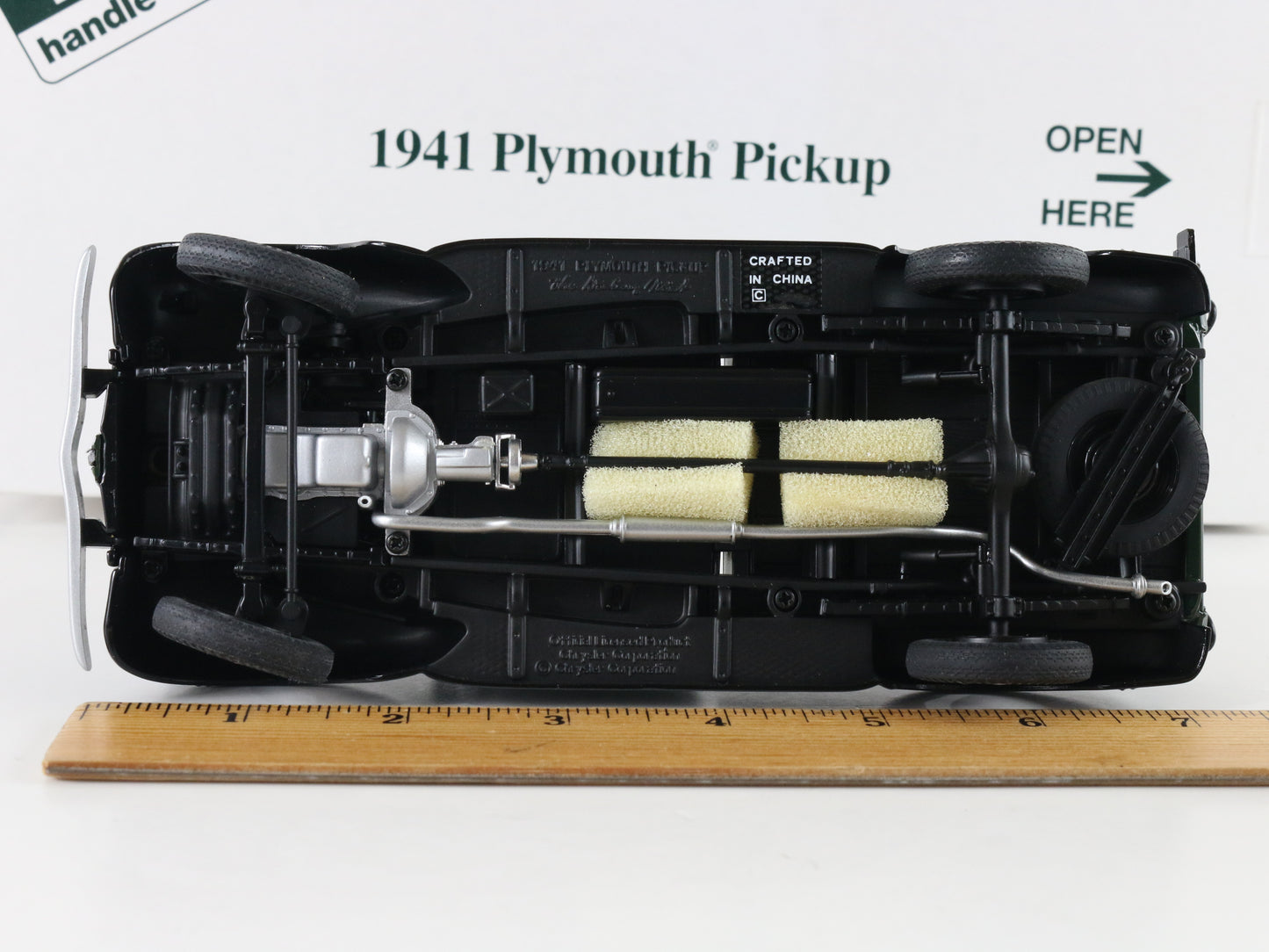 1941 Plymouth Pickup Truck Green Danbury Mint 1:24 Model Car