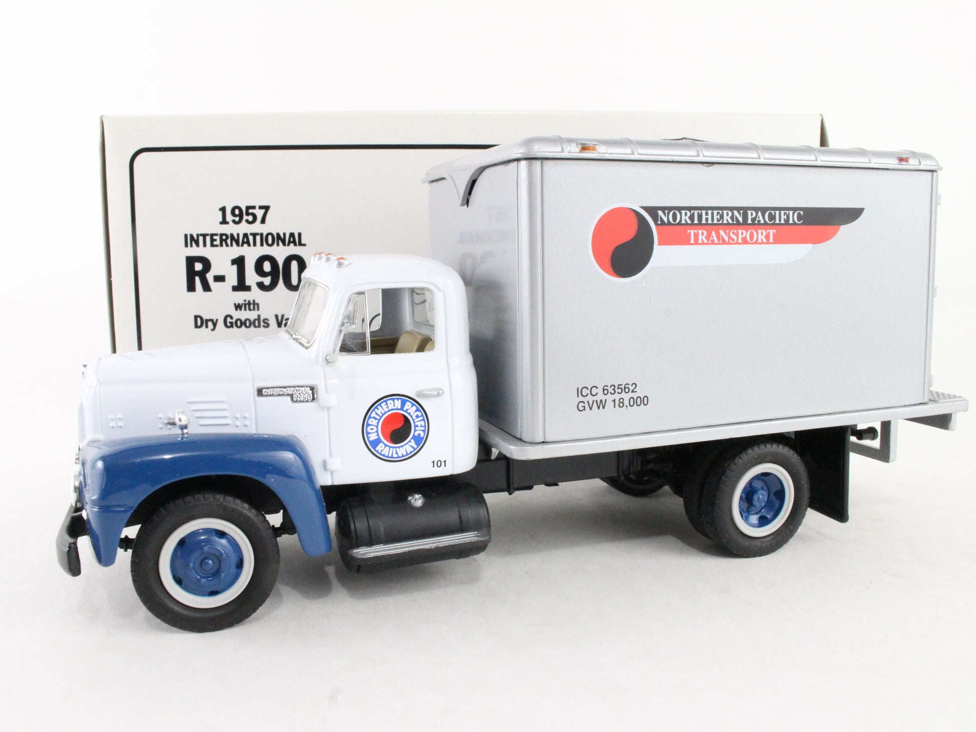 1957 International R-190 W/ Goods Van Northern Pacific First Gear 1:34 19-1164