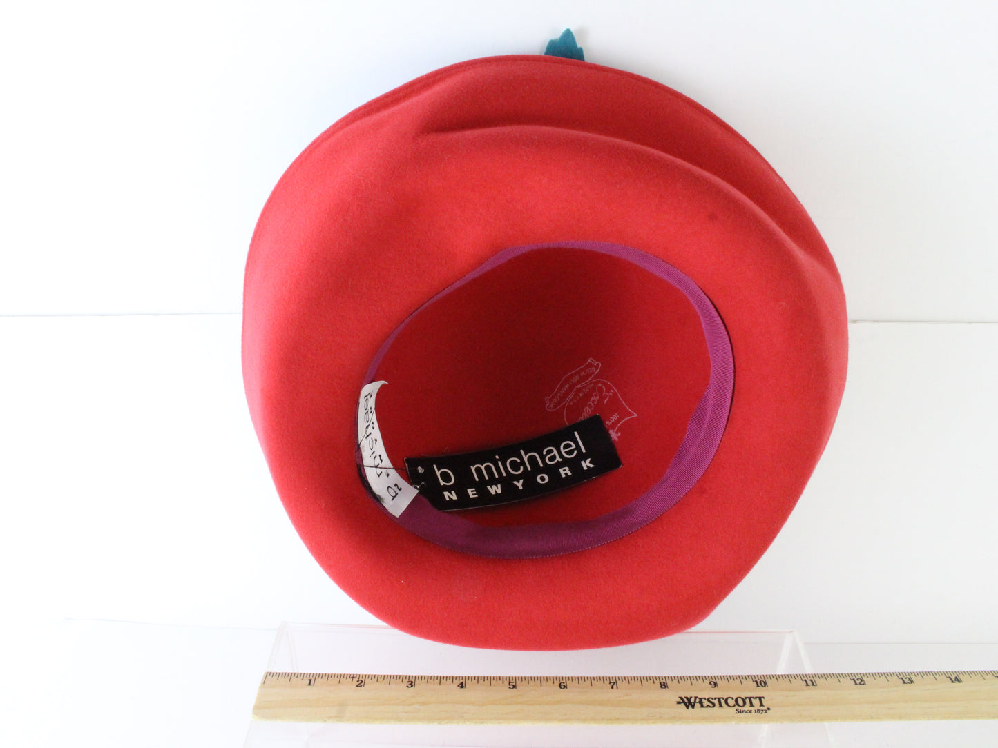 B Michael New York Ladies Elegant Couture Red Dragon Wool Felt Hat 7 56cm