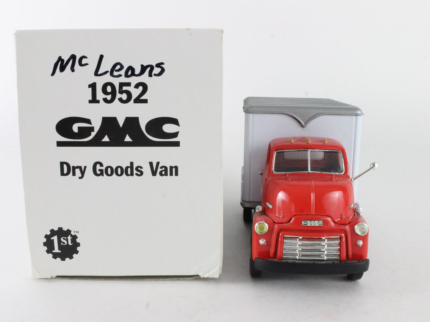 1952 GMC Dry Goods Van Orloski's Quik Mart Shell First Gear 1:34 Model #29-1981