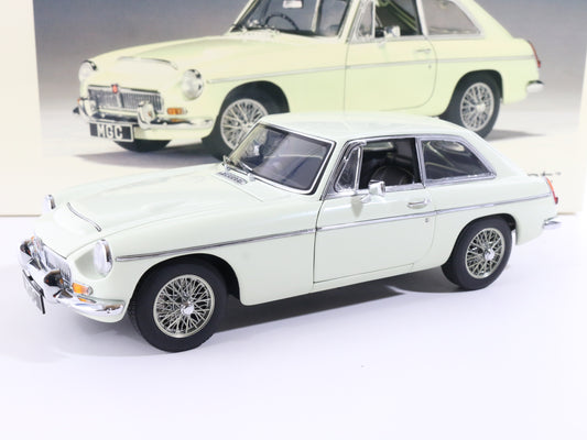 MGC GT Coupe Snowberry White Millennium Series 1:18 Model Car 76621, AUTOART 1:18, High End Diecast, Scale Model, Detailed Model Car, Vintage AutoArt, Auto Art Scale