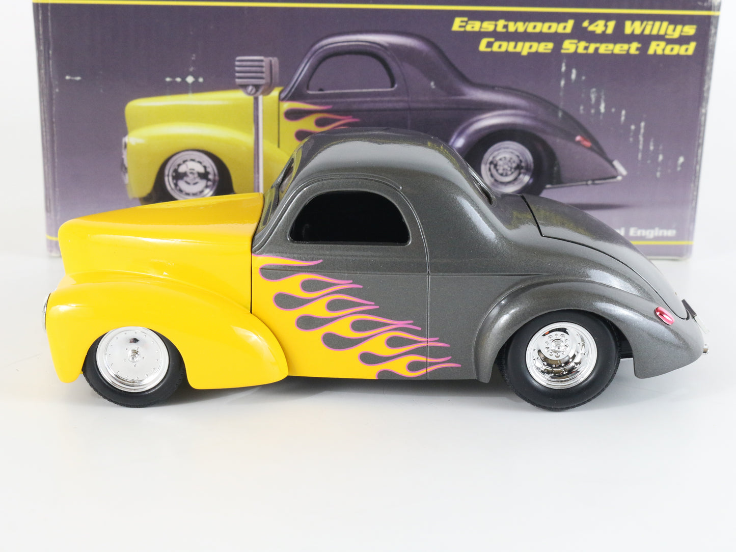 Eastwood 1941 Willys Coupe Street Rod Flames SpecCast 1:25 422500