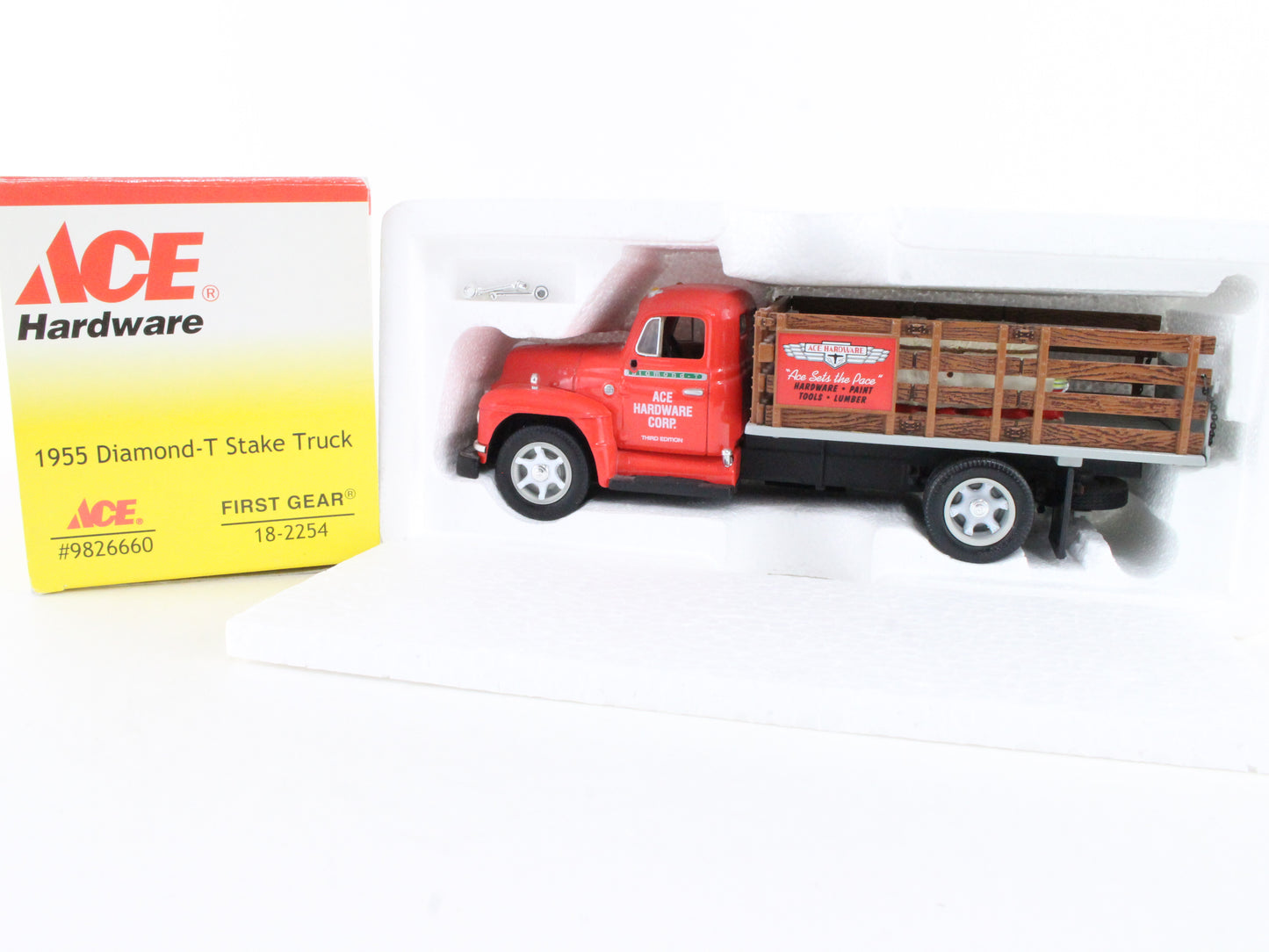 1955 Diamond-T Stake Truck Ace Hardware First Gear 1:34 Scale Model 18-2254