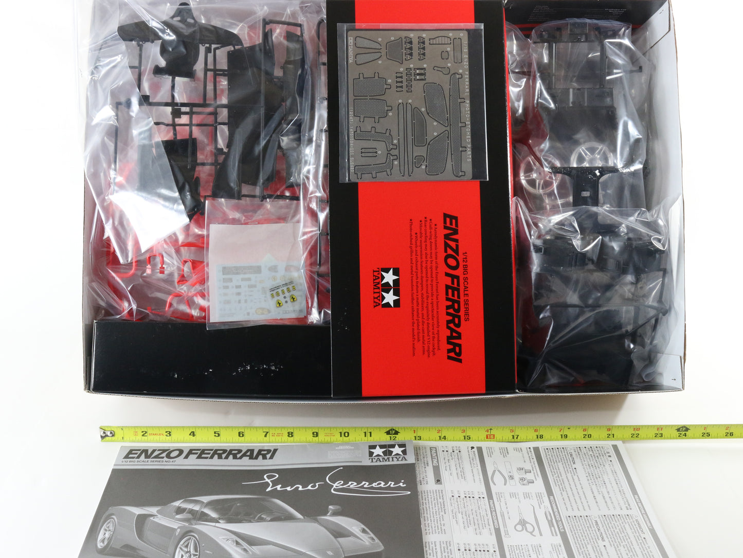 Enzo Ferrari Red Tamiya 1:12 Big Scale Model Kit 12047 29800