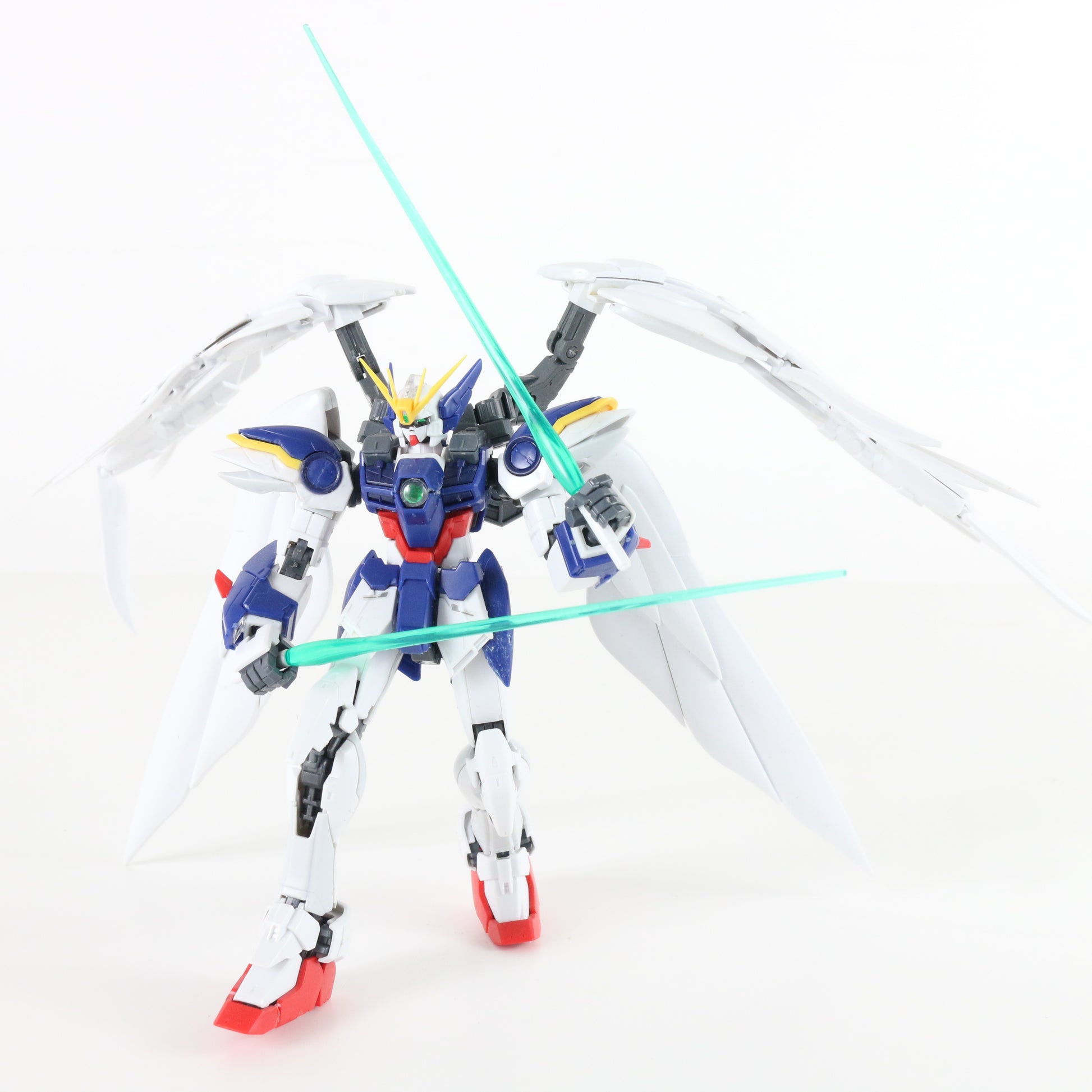 Wing Gundam Zero EW RG Mobile Suit