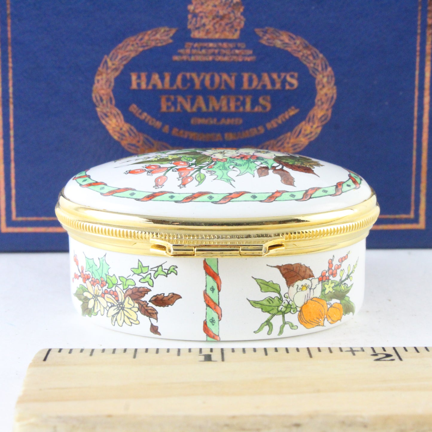 Bilston & Battersea Halcyon Days Ltd Edition 1982 Enamel A Christmas Bouquet