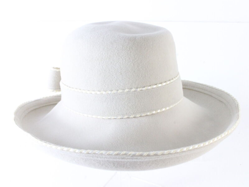 Frank Olive New York Ladies Boutique Off White Felt Hat W/ Band 7 56cm