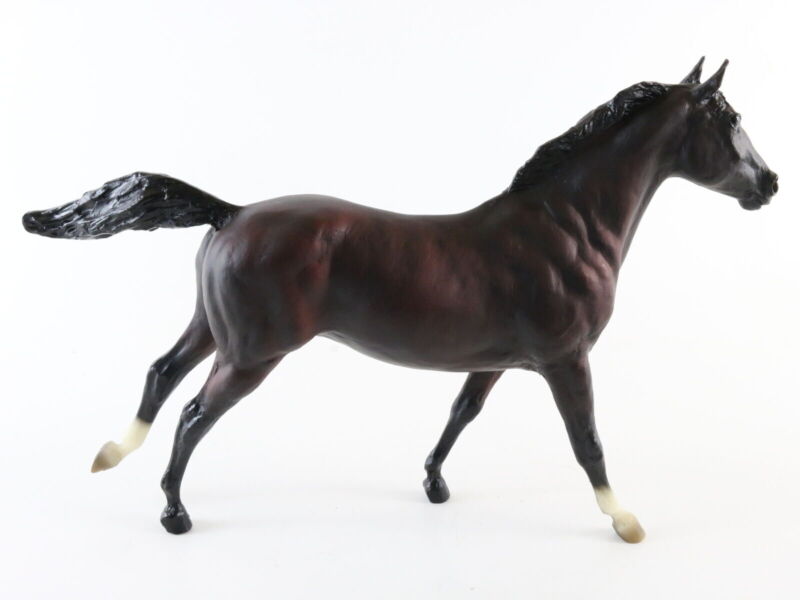 Galloping Thoroughbred Dappled Bay 1989-90 Phar Lap Breyer Plastic Traditional