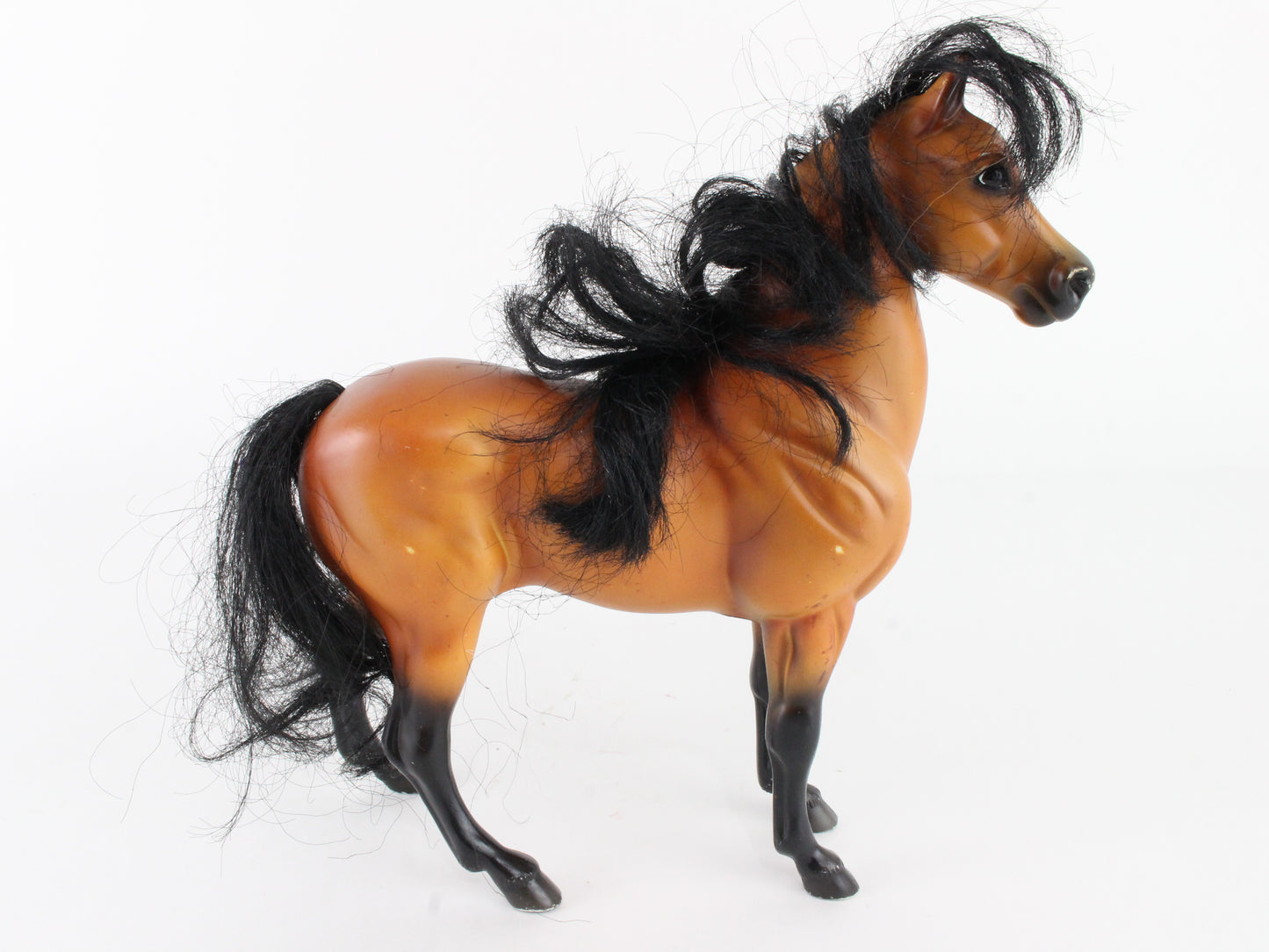 Breyer Horse With Brushable Mane And Tail Classic Size Model Horse