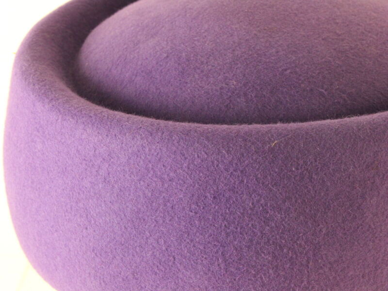 Sonni Of California Ladies Purple Felt Pillbox Hat 7 1/8 57cm