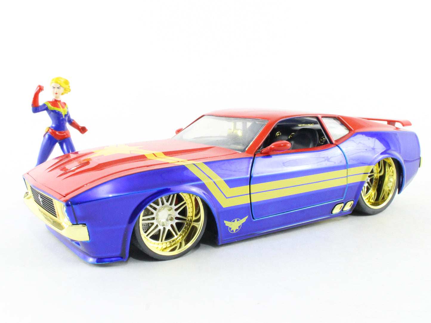 Captain Marvel & 1973 Ford Mustang Mach 1 Jada 1:24 Scale Model 31194?