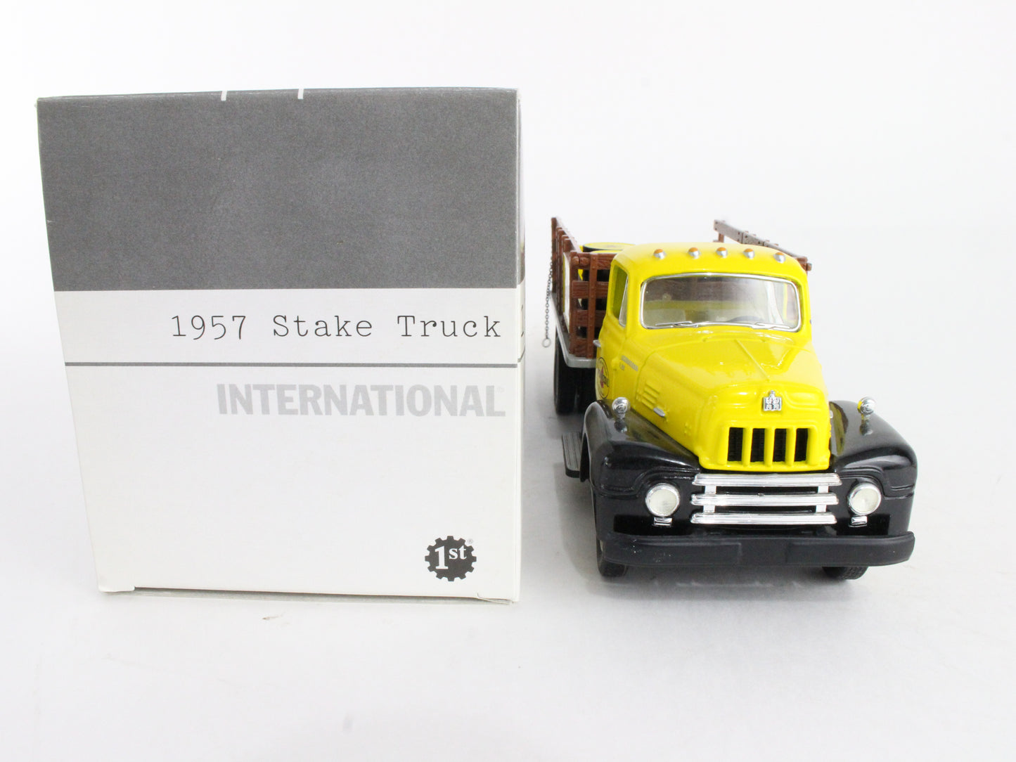 1957 International Stake Truck Penz Oil First Gear 1:34 Model 10-2272