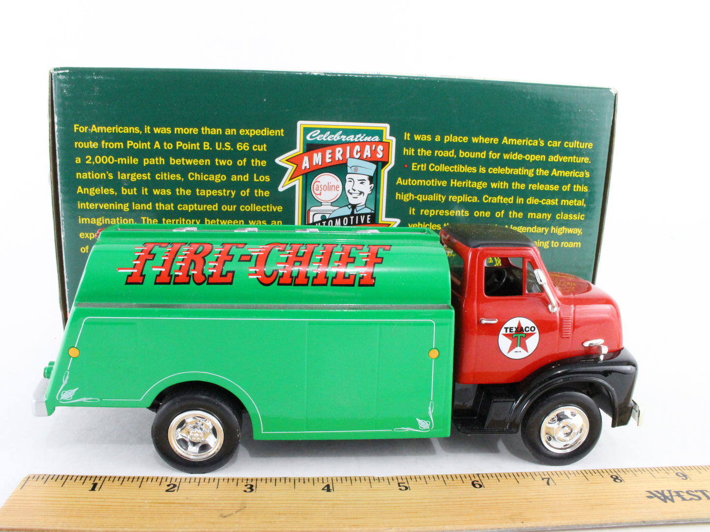 1953 Ford Tanker Texaco Fire Chief ERTL 1:30 Scale Model 0719gd