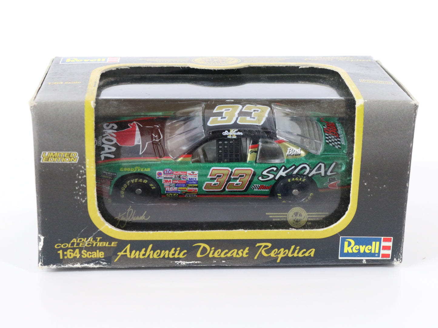 Chevy Monte Carlo #33 Skoal Race Car Revell 1:64 Diecast Model Car