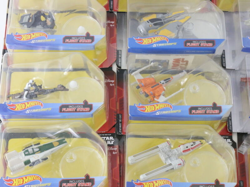 Lot Of 19 Star Wars Vehicles & Ships Hotwheels Starships XWING ATAT TIE RACER