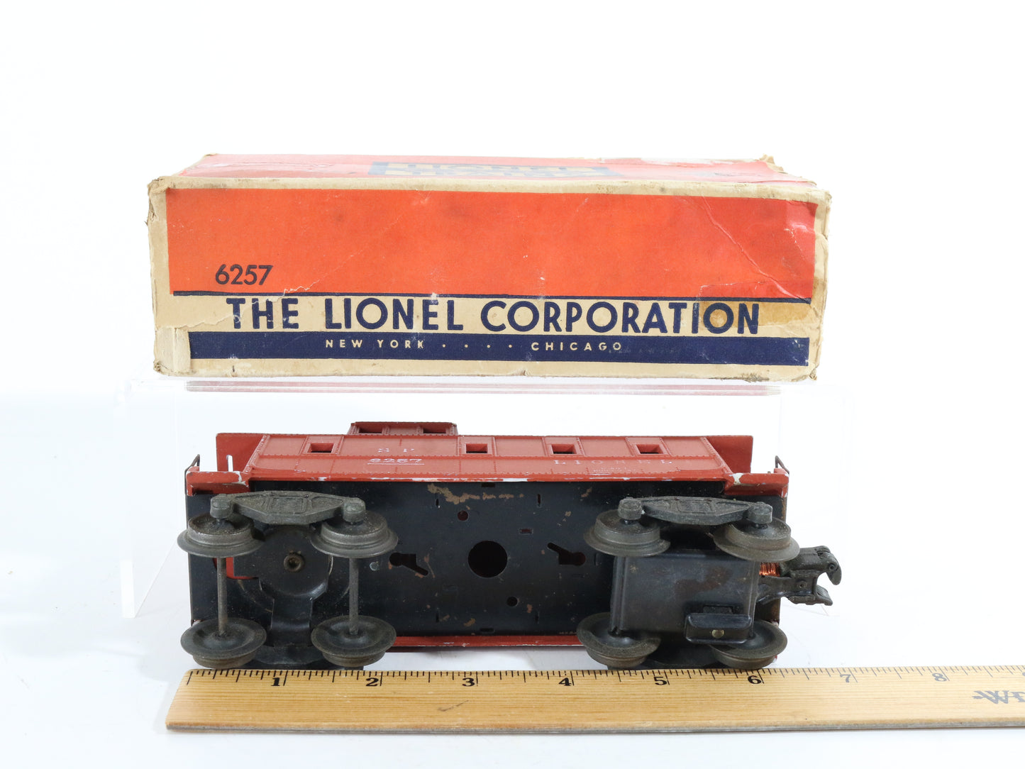 Lionel O Postwar 6257 Southern Pacific SP Plastic Red Caboose W/ Box EARLY VAR.