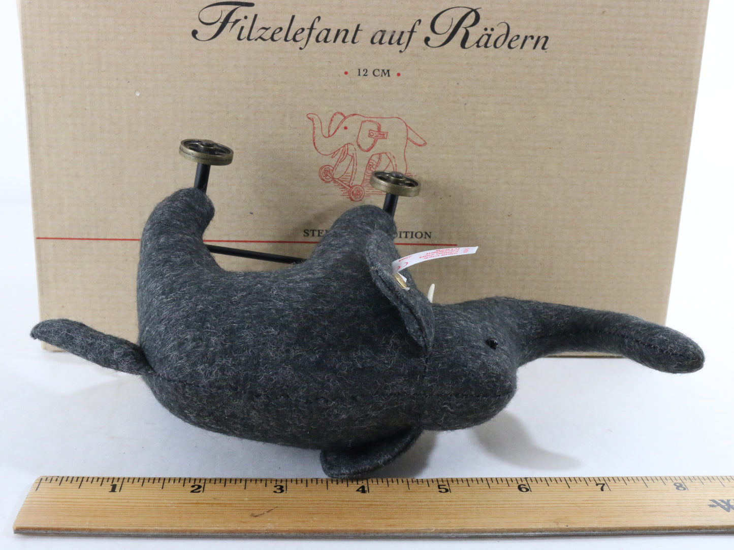 Steiff Felt Elephant On Wheels FILZELEFANT 2004 Club Edition + Box Animal 01676