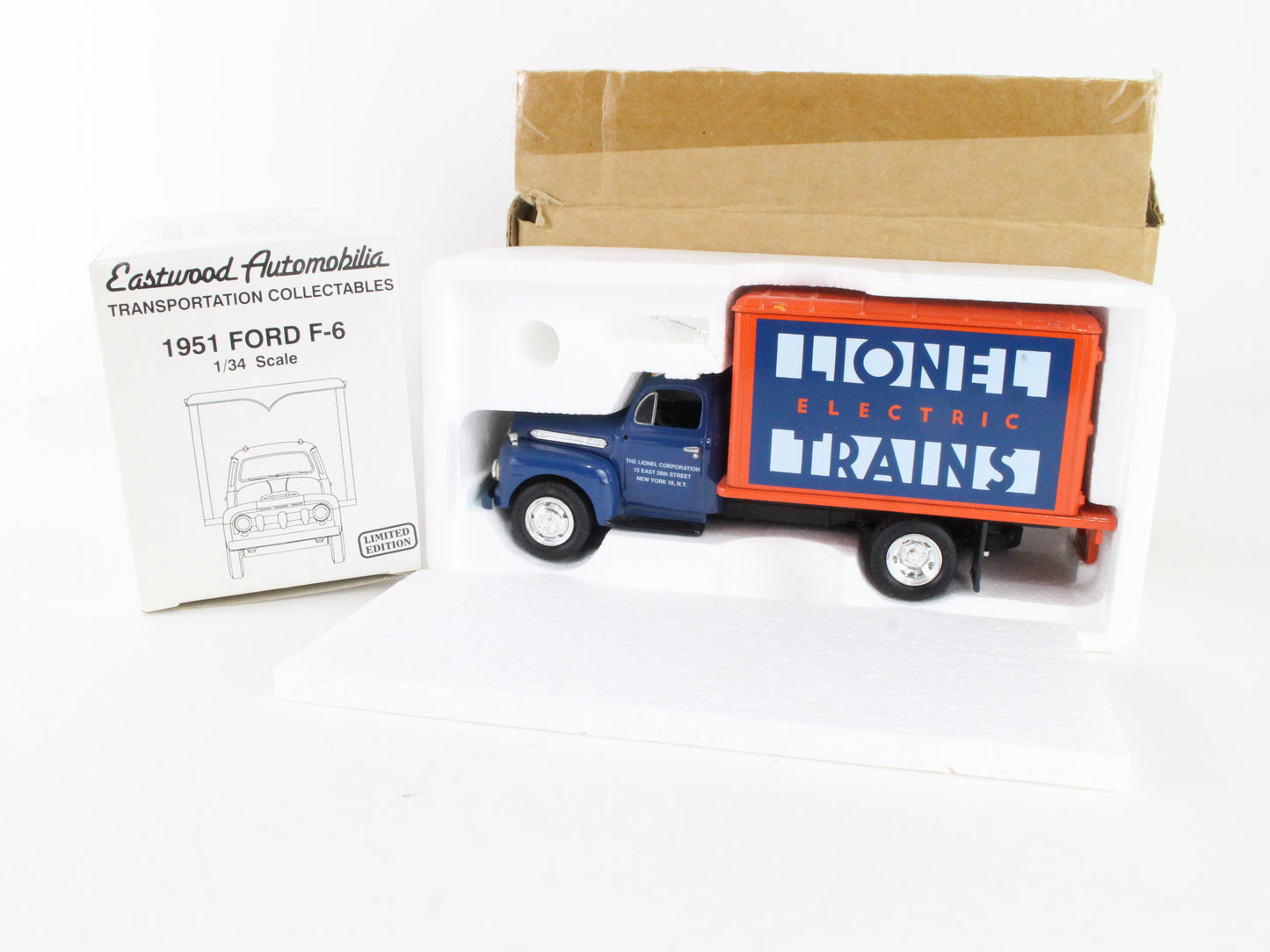 1951 Ford F-6 Lionel Electric Trains First Gear 1:34 Model Truck 19-0104