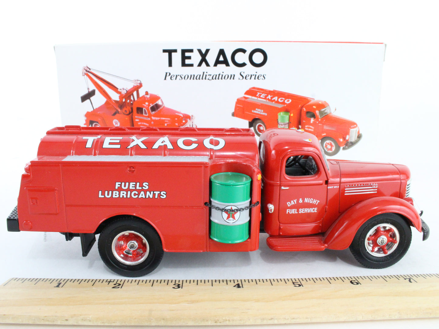 1949 IHC Kb-8 Tanker Texaco First Gear 1:34 Model 19-2567e