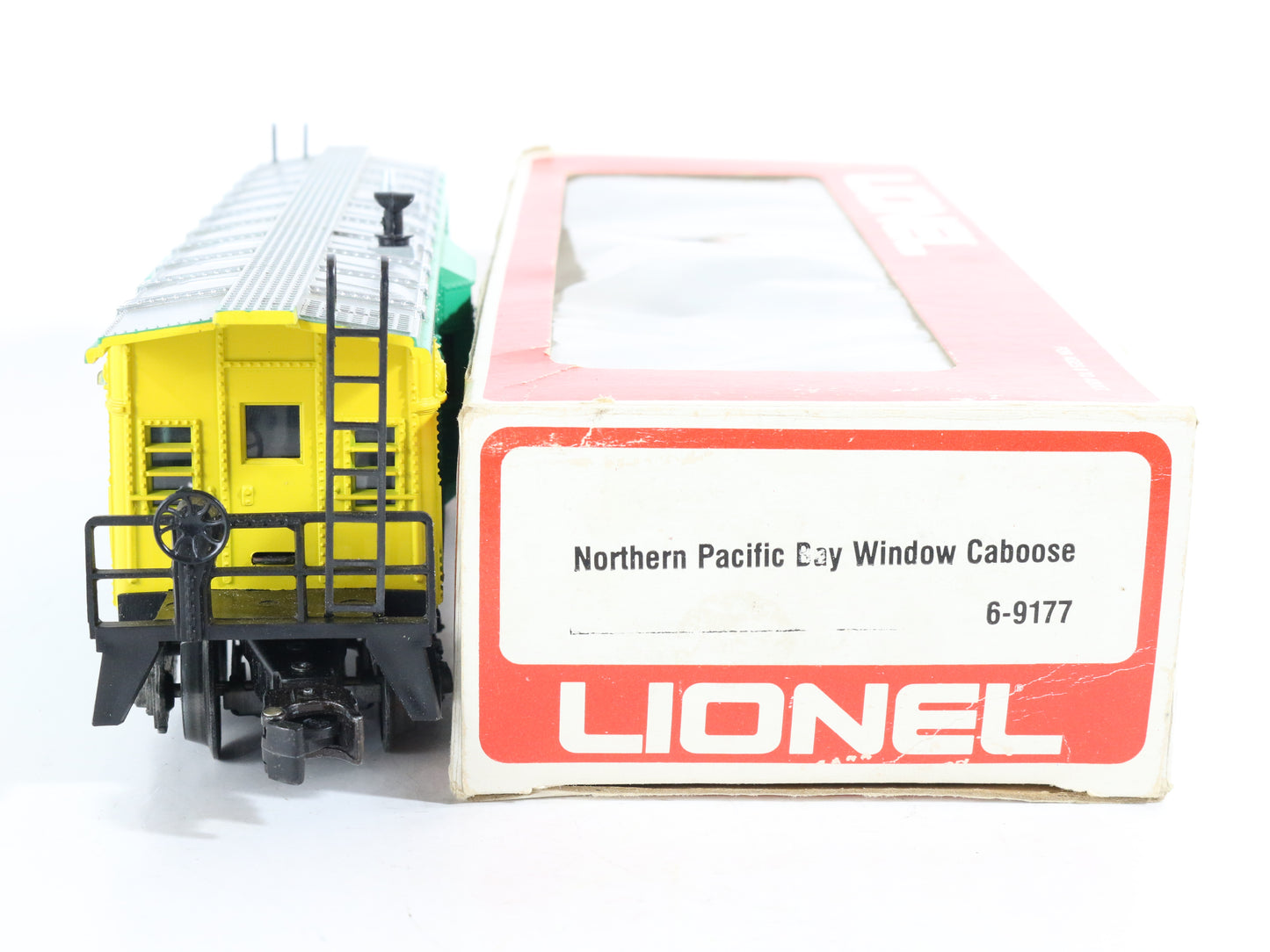 Lionel O 6-9177 Northern Pacific NP Illuminated Green Bay Window Caboose