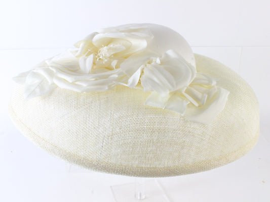 Peter Bettley London Ladies Boutique White Straw Hat W/ Flowers 7 56cm