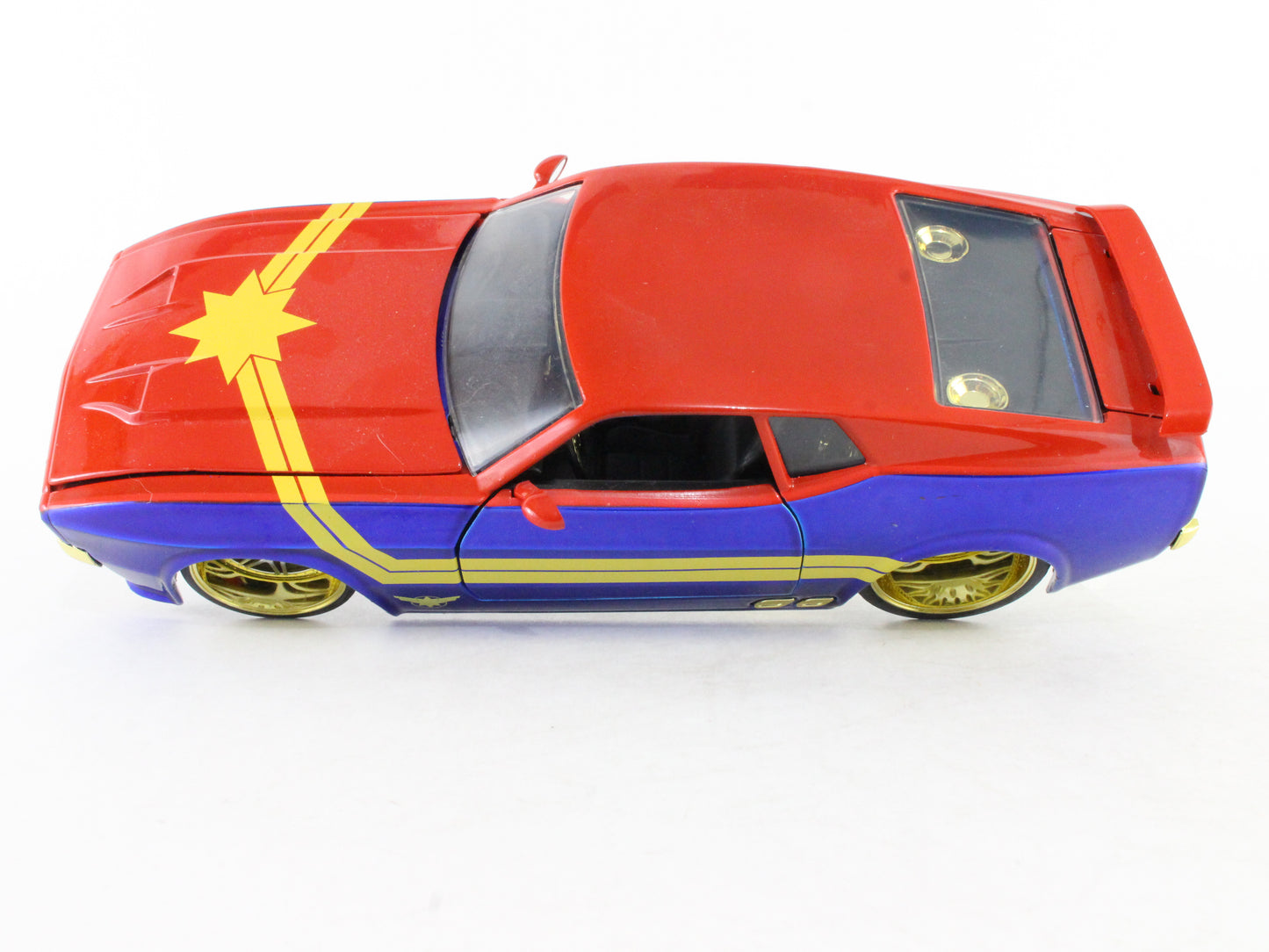 Captain Marvel & 1973 Ford Mustang Mach 1 Jada 1:24 Scale Model 31194