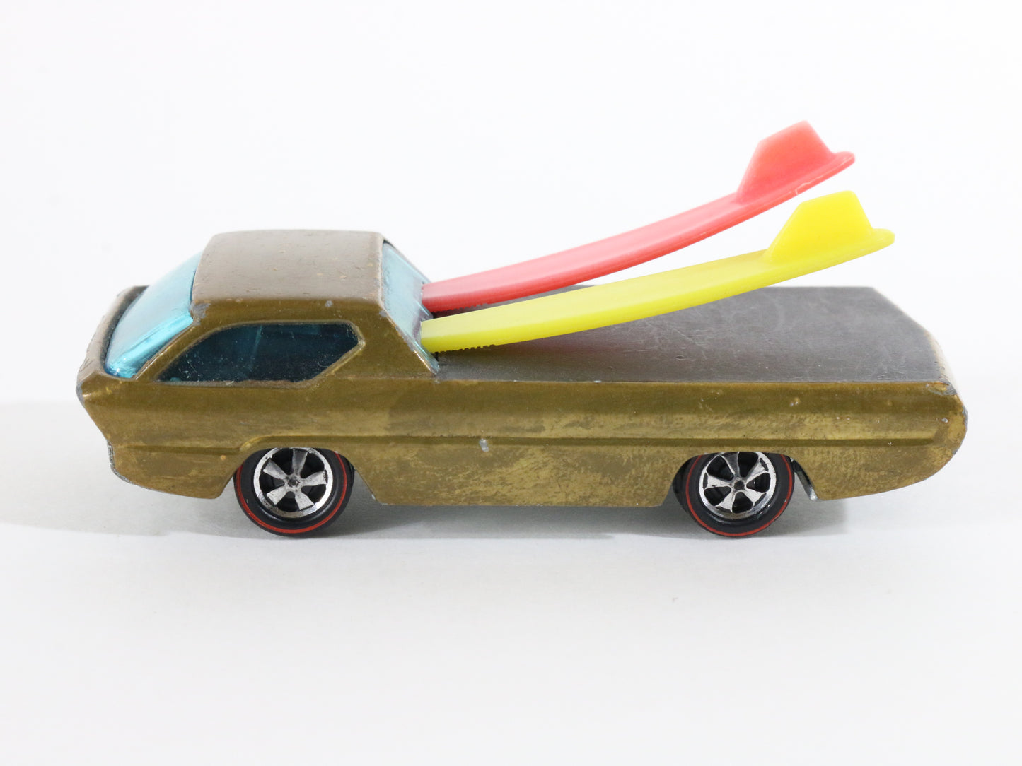 Vintage Hot Wheels Redline Deora W/ Surf Boards Gold Mattel 1967 Hong Kong