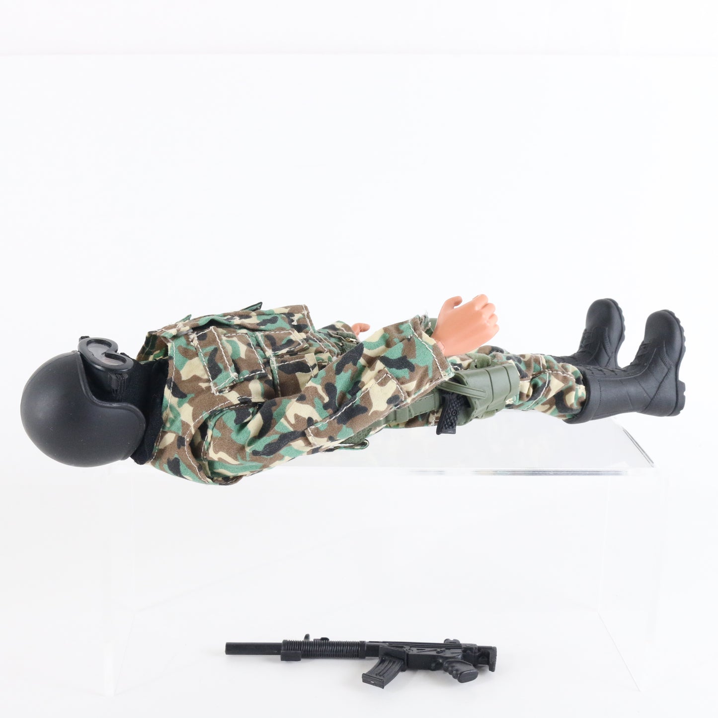 Modern Camouflage Soldier W/ Submachine Gun & Accessories Gi Joe 1:6 12" Figure