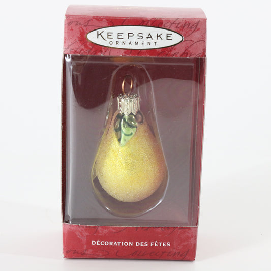 Hallmark Keepsake Li'l Pear Glass Christmas XMAS Tree Ornament 2000