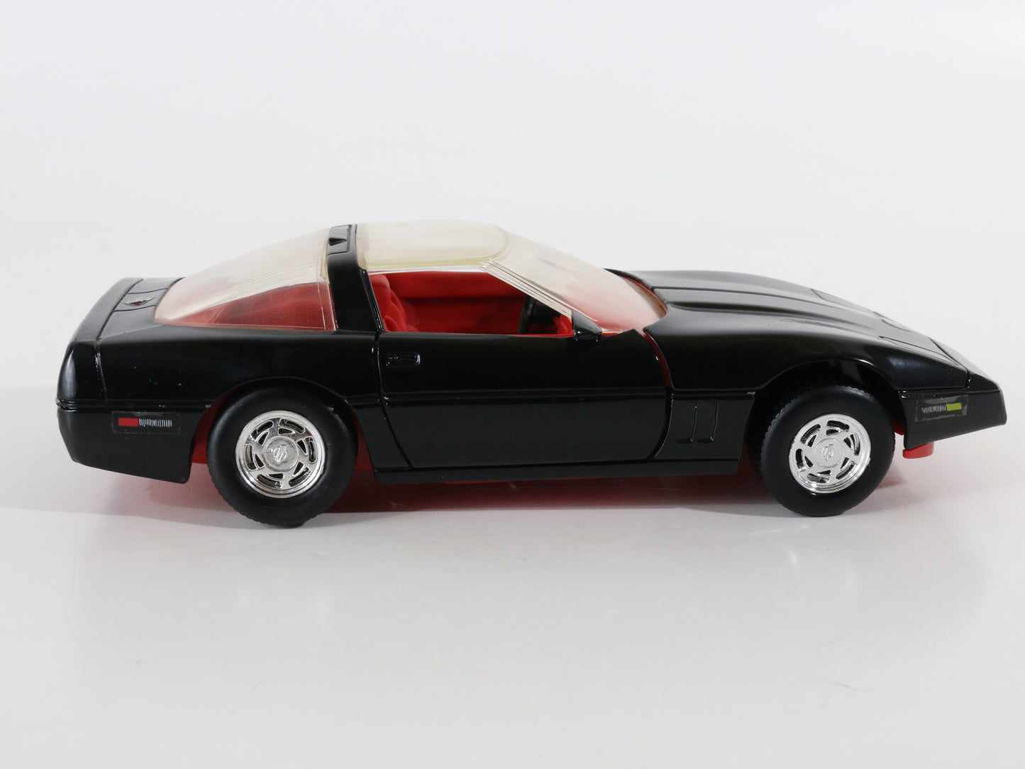 Chevrolet Corvette Zr-1 Black & Red Revell 1:24 Model Car 1999