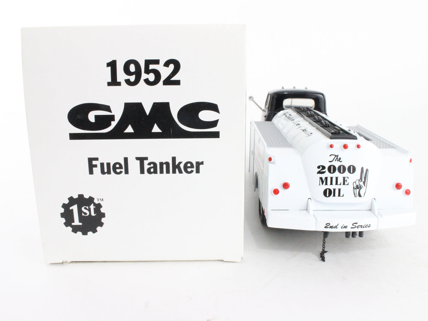 1952 GMC Fuel Tanker Kendall GT-1 Racing Oil First Gear 1:34 Model 28-1083