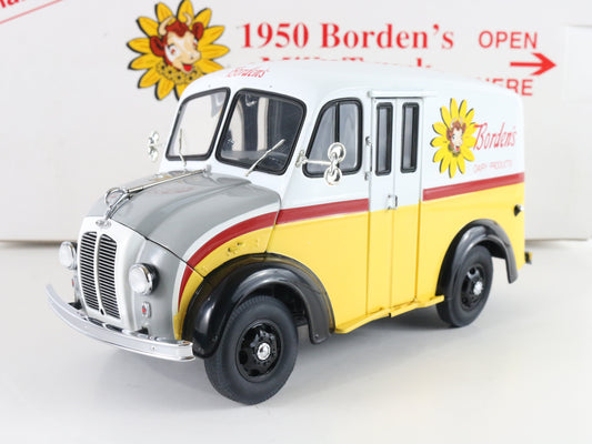 1950 Bordens Milk Truck Danbury Mint with Crates