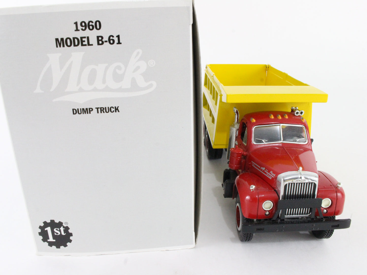 1960 Mack Model B-61 Dump Truck Bard Concrete First Gear 1:34 Model 19-1994