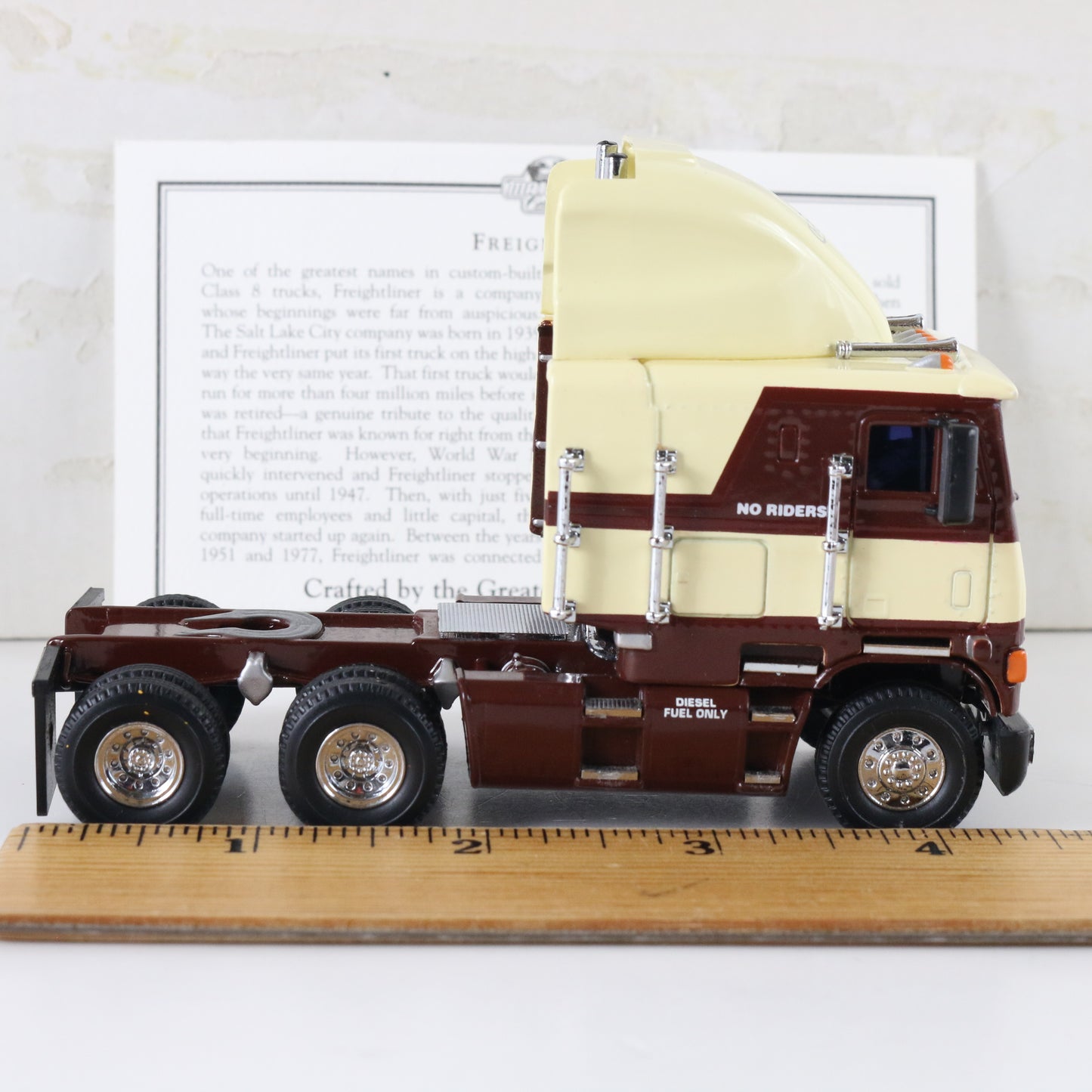 Freightliner Coe Highway Commanders Matchbox Ultra 1:58 Ks195/a-m