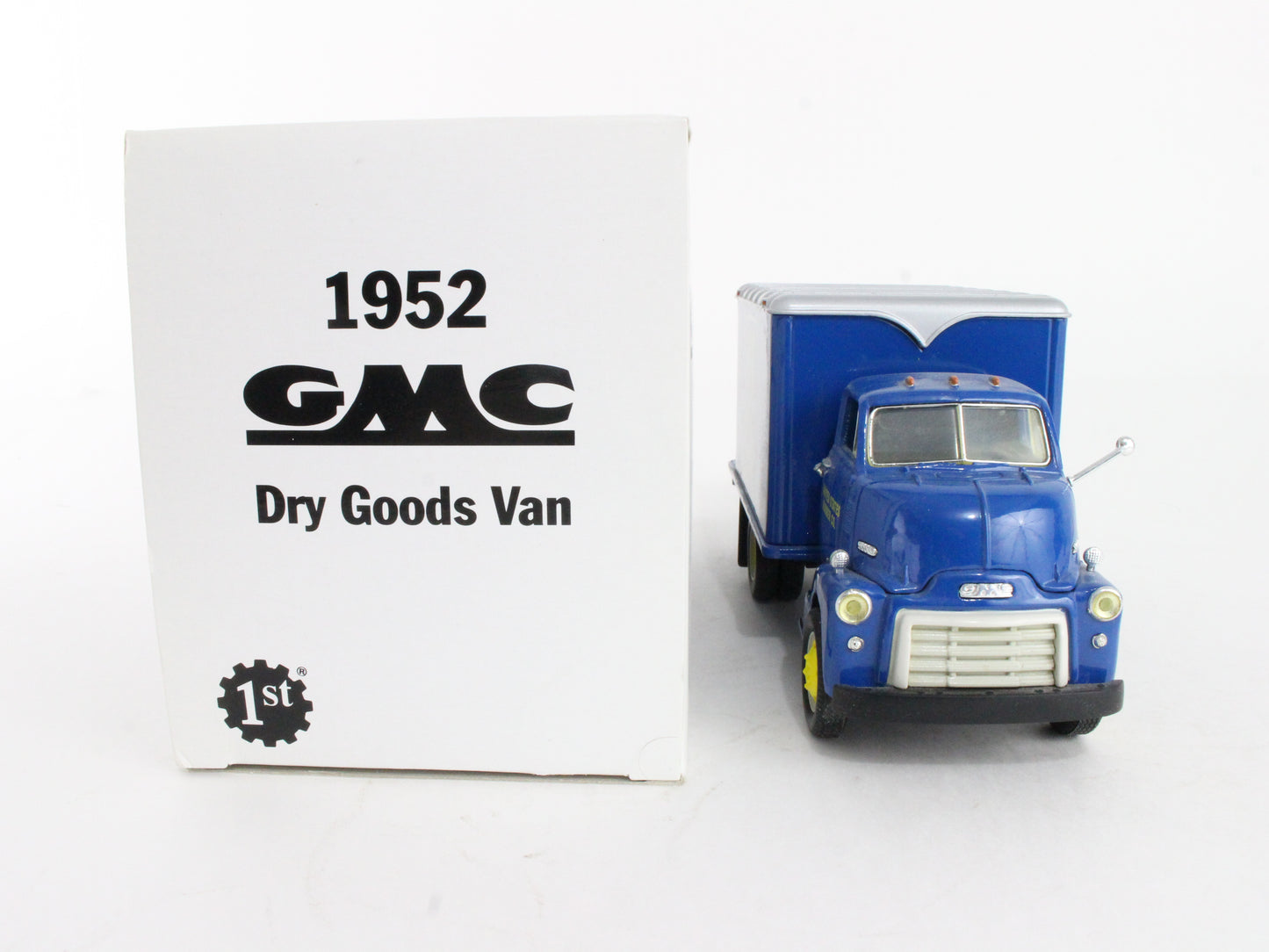 1952 GMC Dry Goods Van Us Royal Tires First Gear 1:34 Model 19-1504