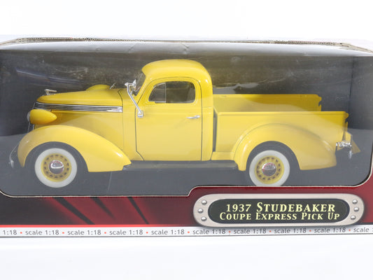 1937 Studebaker Coupe Express Pick Up Truck Road Signature 1:18 Model Car