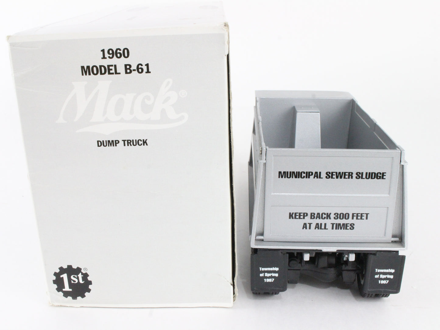 1960 Model B-61 Mack Dump Truck Township Of Spring First Gear 1:34 Model 19-2053