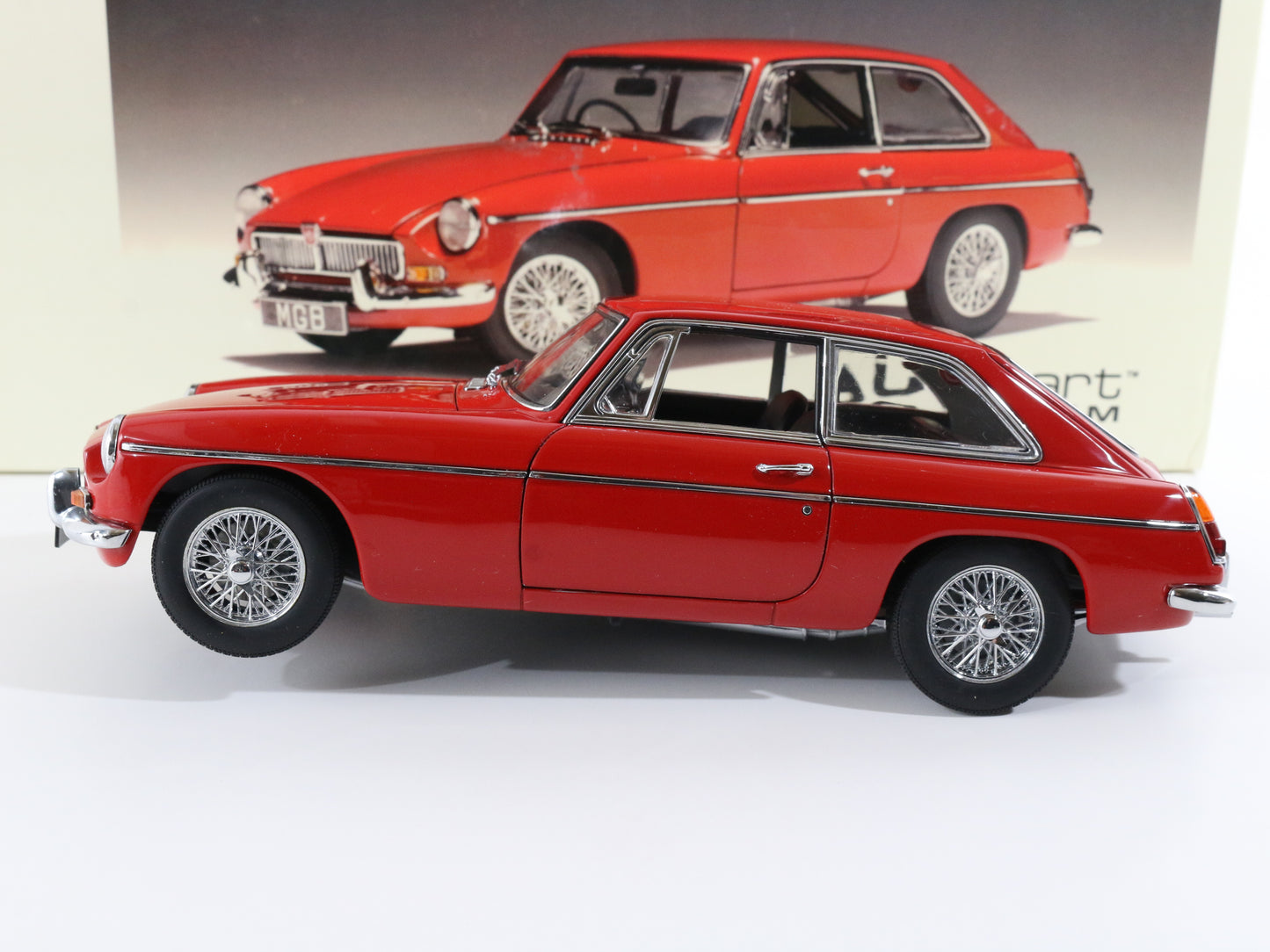 MGB GT Coupe MKII 69 Red Autoart Millennium 1:18 Scale Model Car 76601