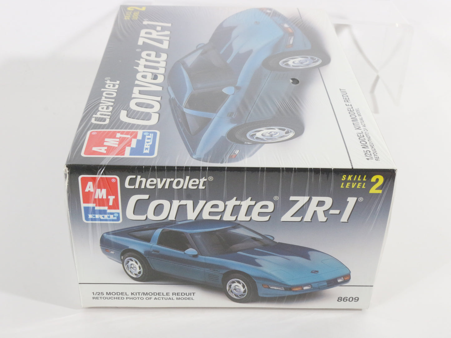 Chevrolet Corvette ZR-1 Plastic Model Car Kit AMT ERTL 1:25 8609