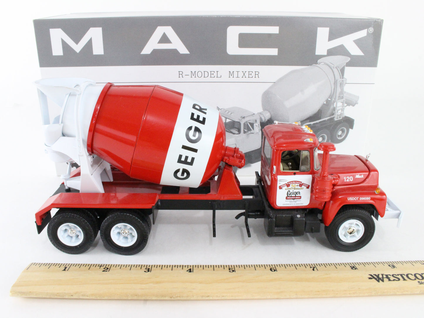 Mack R-Model Mixer Geiger Ready Mix First Gear 1:34 Model 19-2604