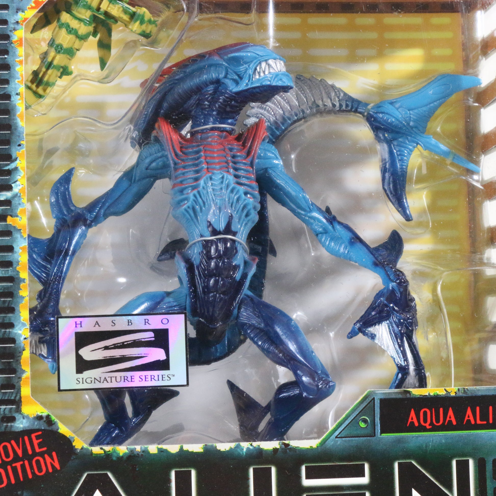 Alien Resurrection Movie Edition Aqua Alien Sealed 1997 Hasbro Signature