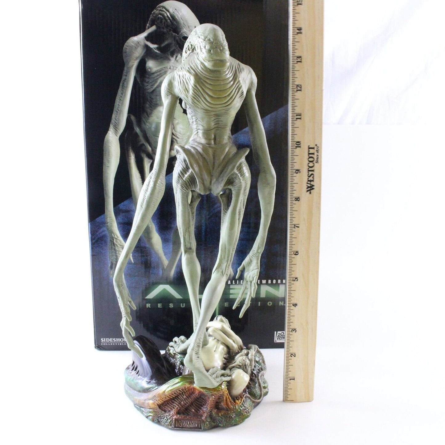 Alien Newborn Resurrection Diorama Sideshow Collectibles 9119 #420/500