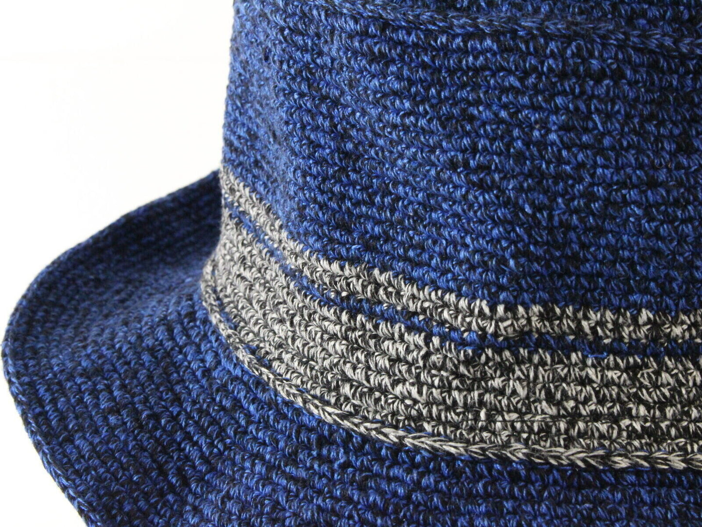 Caldino Ladies Blue Hand Knit Vintage Bucket Hat 7 1/8 57cm